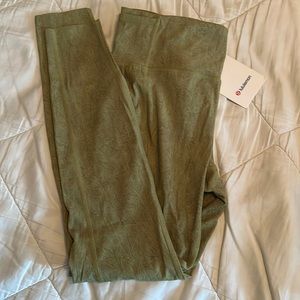 Lululemon leggings